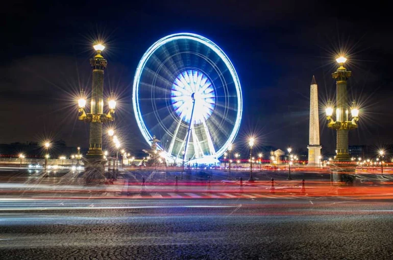 Explorer Paris la Cité Lumière by night